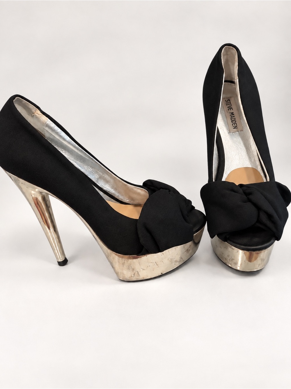 Steve Madden Black Knotted Platform Pumps with Silver Heel